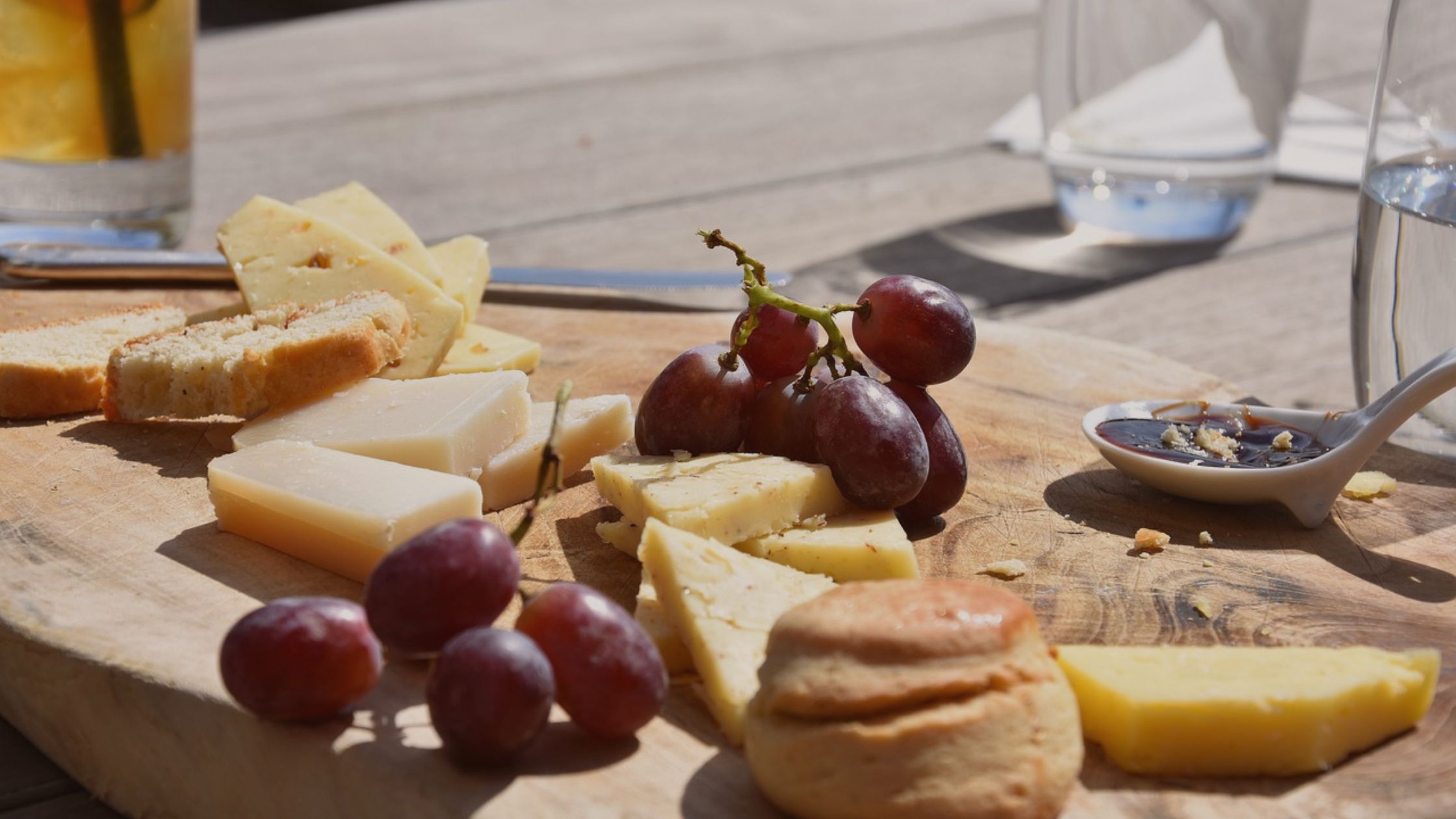 How to make your party menu hassle-free with Cheese Platters